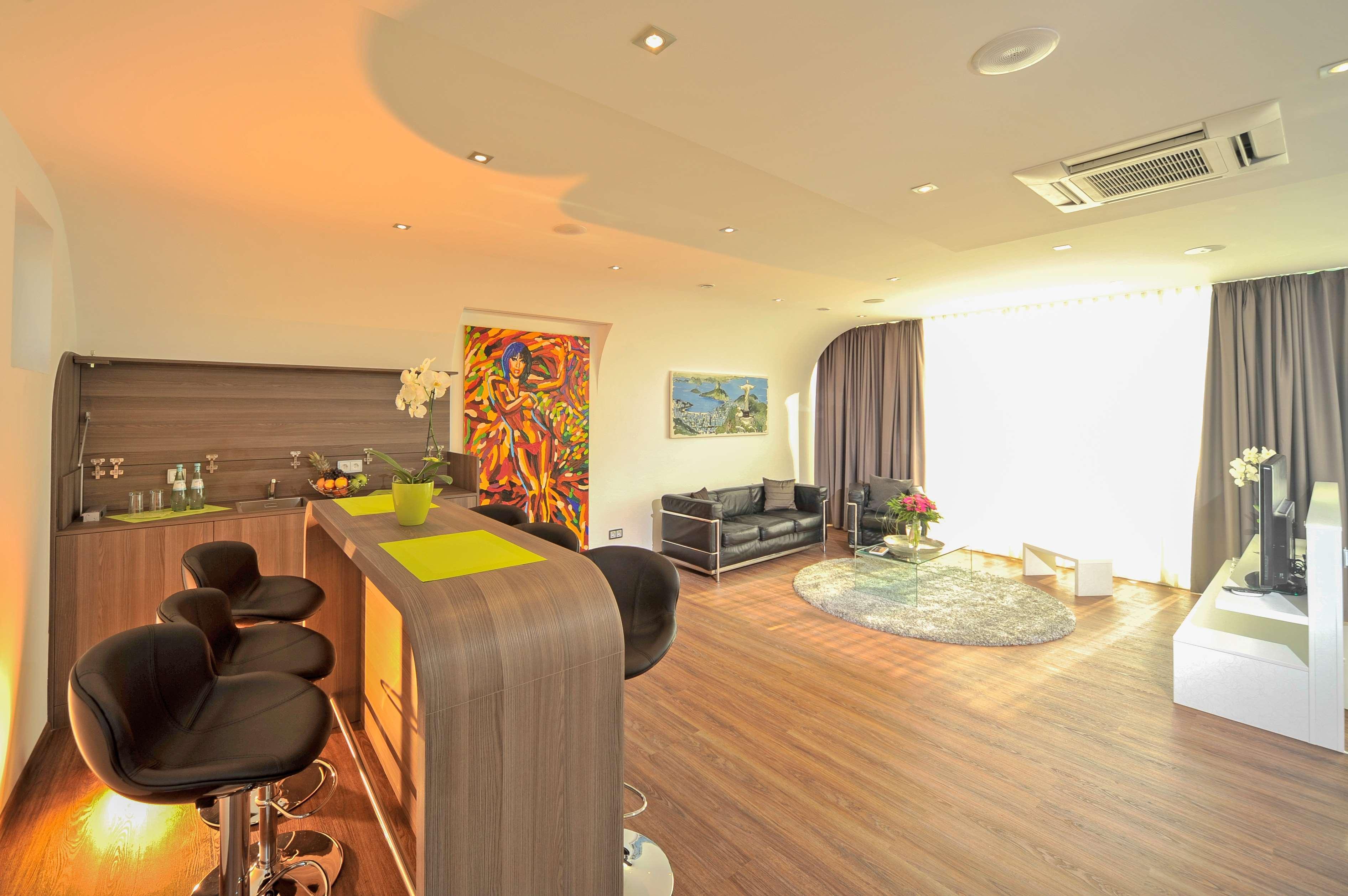 Western Hotel 3*